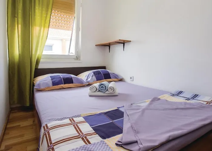 With Sea View Viii *